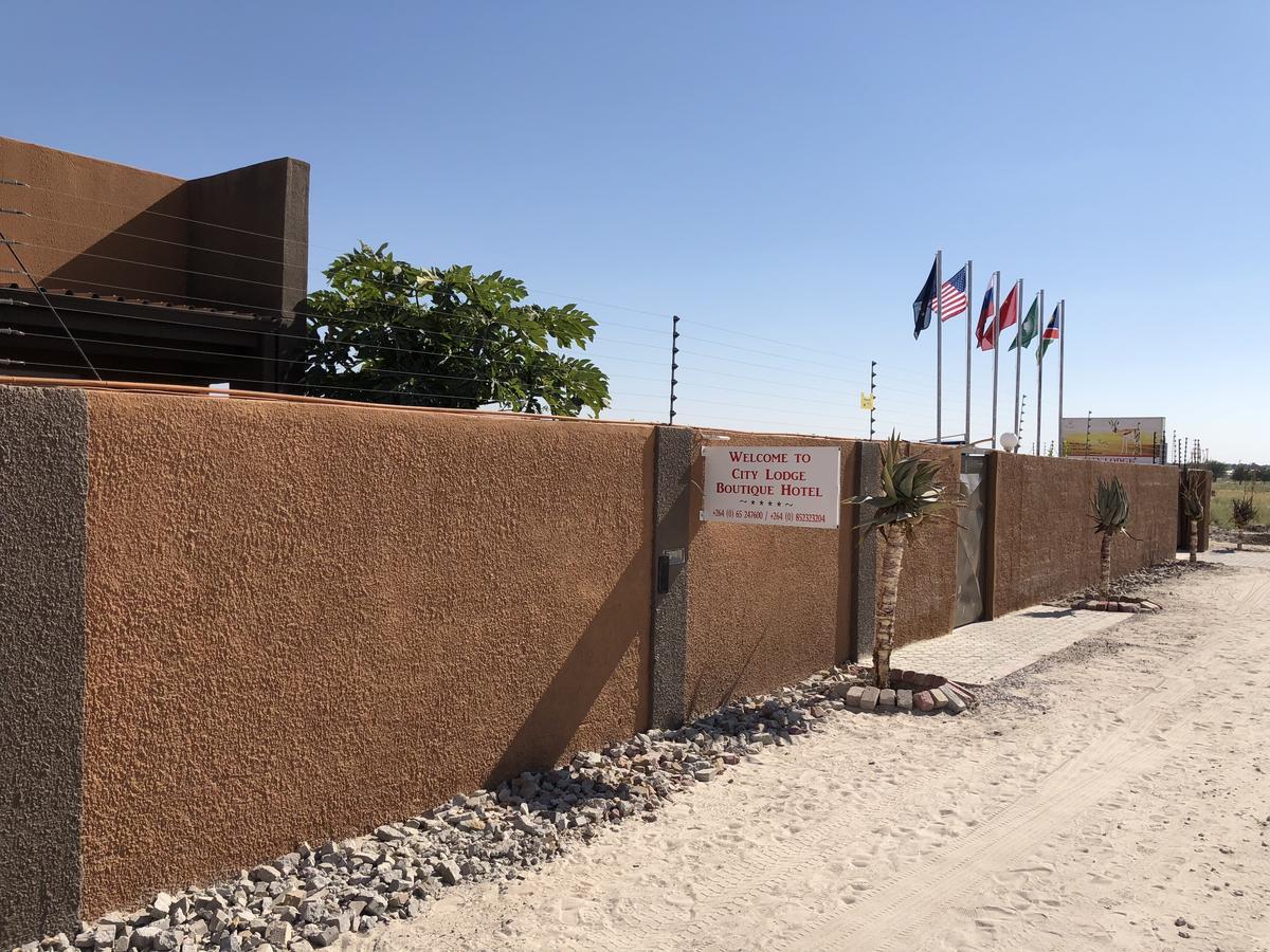 City Lodge Etosha Omuthiya Eksteriør billede
